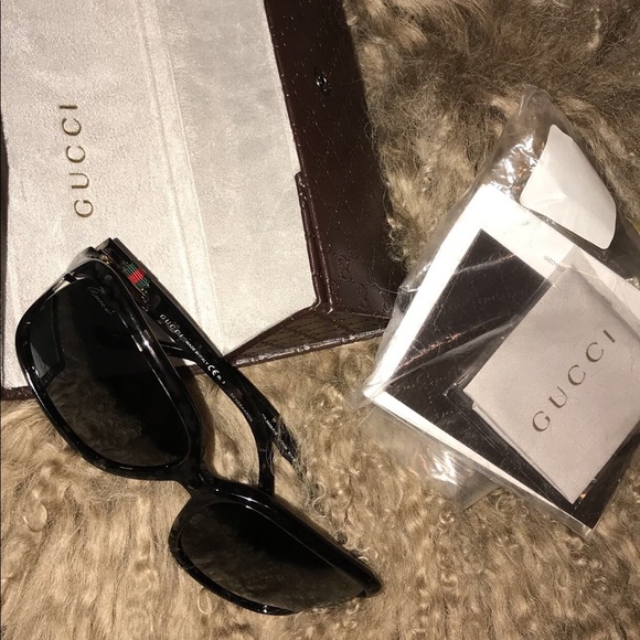 Gucci Accessories - Gucci shades